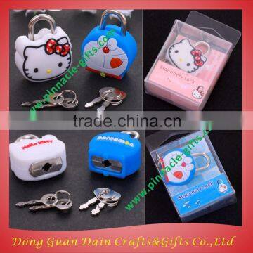 High Quality Silicone Keychains With Japan Charms photo-2