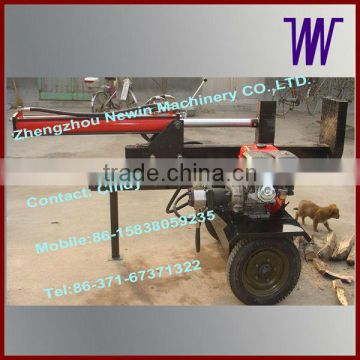 Large log splitter powered by gasoline engine