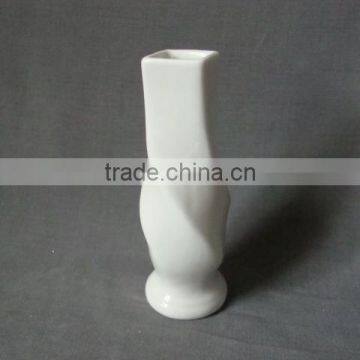 Elegant Wholesale Pure White Fish Shape Stoneware Bud Vase Small Decorative Flower Vase White Mini Bud Vase photo-3