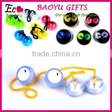 2017 New Product Fidget Toys Thumb Chucks With LED Light Fidget Yo yo