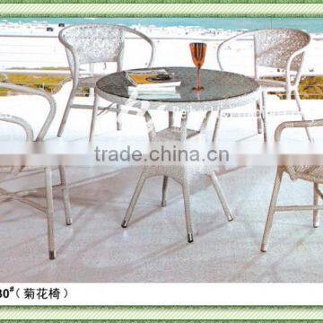 Chrysanthemum pattern outdoor furniture set