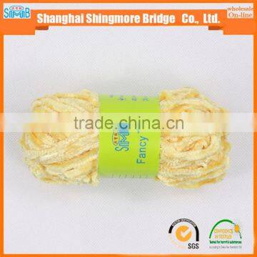 China Supplier of Novelty Yarn Hot Wholesale 2016 New Fashion Chenille Yarn for Knitting Scarf photo-2