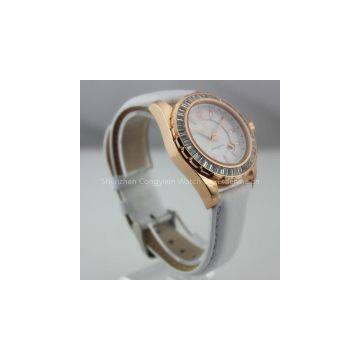 Luxury and Beautiful Gold Plated Wrist Watch photo-3