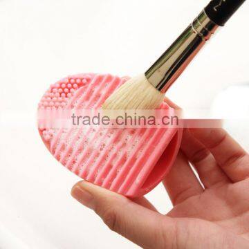 Silicone brush egg
