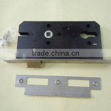 Easy to install door lock