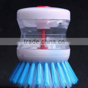 Automatic liquid washing brush pot