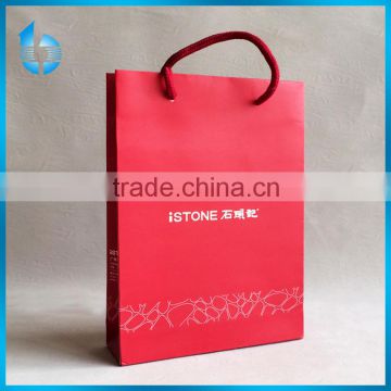 Customized packaging paper hand bag for Spring fashion jackets