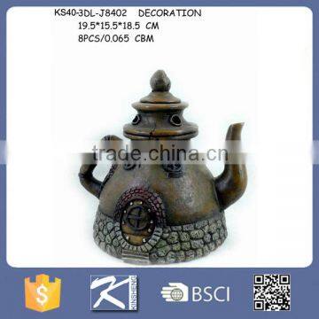 Custom made wholesales decorative resin tea-pot shaped house