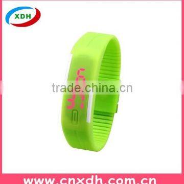 Alibaba express smart watch silicone led watch/watchs men