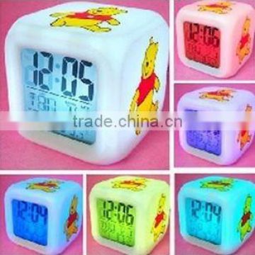 hot sale 7 led color changing digtial alarm clock with temperature display