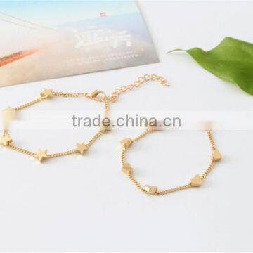 Zm33719a Simple Ladies New Model Gold Plated Heart Shaped Charm Bracelet photo-4