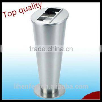 tanding Structure and Stocked Eco-Friendly Feature trash bin