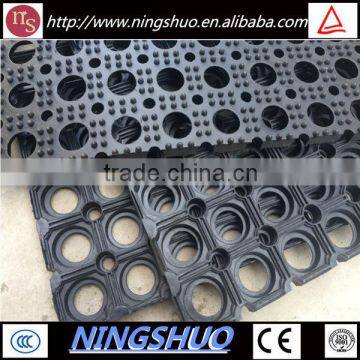 Factory Supplier of Anti Slip UV Proof Water Proof Rubber Deck Hole Mat