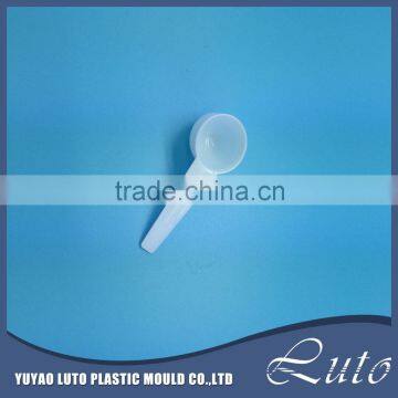 plastic disposable yogurt /ice cream / pudding spoon