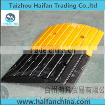 500*300*40mm New Products rubber speed bump for Crossroads /High quality hot sell rubber speed bump used in Intersection