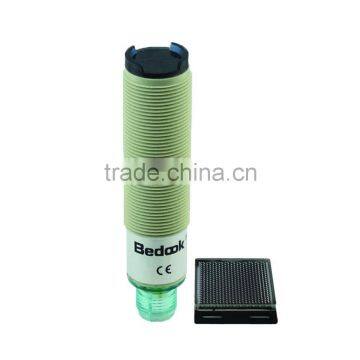 M18 Plug Series Retro Reflective Photoelectric Sensor photo-2