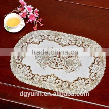 Printed Oval lace table mat with 100% PVC/vinyl