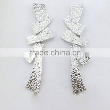 New arrival plated metal dangler earring