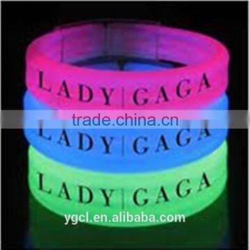 Hot Glow Plastic Promotional Gift Wristband Bracelet With Customizd Logo photo-4