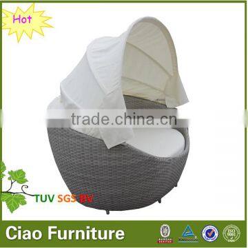 Round Rattan Outdoor Pool Bed With Canopy photo-2