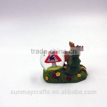Custom Polyresin Canada Elk Souvenir Snow Globe for Sale photo-4