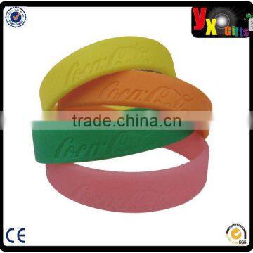 customized silicone wrist band country flags bracelet / promotional product