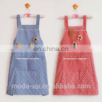 Polka-dot printed apron for women