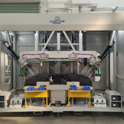 Punching drive system using gas-liquid booster cylinder drive.