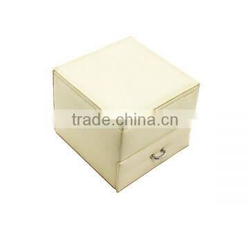 Sweet White Drawer Type PU Leather Jewelry Box photo-5