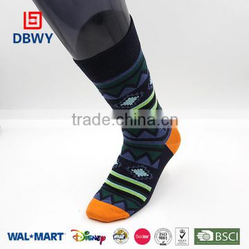 2015 the best quality cotton nylon absorbent jacquard socks