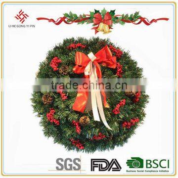 Christmas Wreath For Decoration with Pine cones