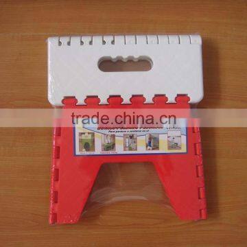 Portable Plastic Folding Step Stool With 7.87 Inches Height photo-2