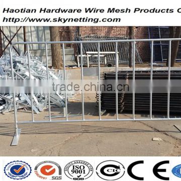 hot dipped galvanized steel tube mobile and temporary fence for events crowd control barrier pedestrain control barricades