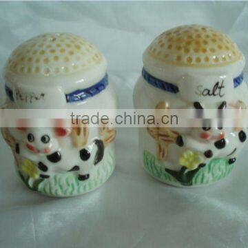 cow shape dolomite ceramic salt pepper set