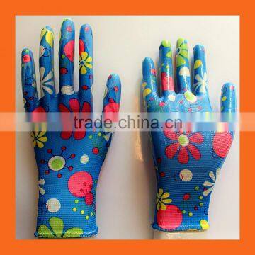 Garden Girl Water Resistant Weeding Gloves With Nitrile Palm