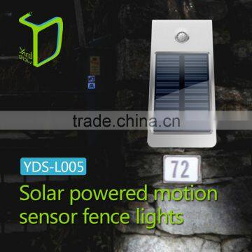 Yardshow High Power energy saving led garden light solar Fence Light