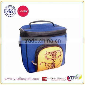 2015 cheap good quality cooler bag with cup holder made in China