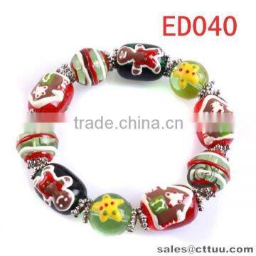 glass bead stretch bracelet with lovely pattern