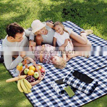 Soft Waterproof Beach Blanket, Picnic Blanket Disposable