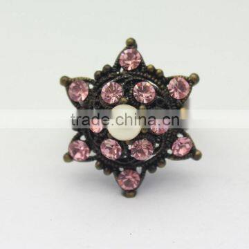 Make Fashion Jewelry Rings Ancient Style Rings Shiny Diamond Pearl Rings photo-4