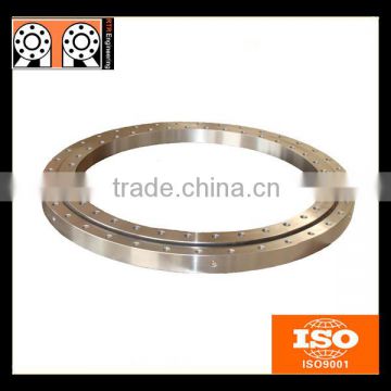 Large Load Capacity Single Row Cross Roller Slewing Bearing