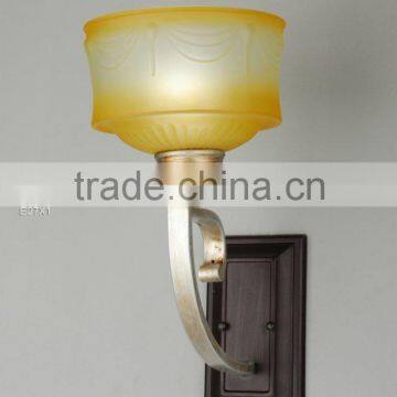 American style single wall lamp