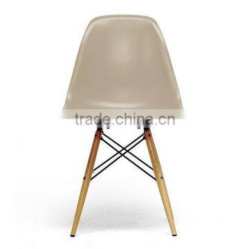 Unique Design Hot selling low price folding beech wood leg strong garden chairsPlastic colorful