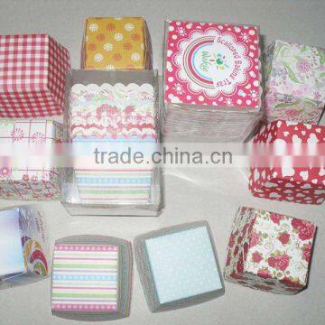 Wedding cupcake baking cups with PVC box for Supermarket(9pcs)