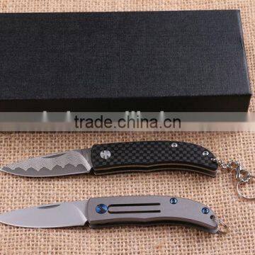 OEM carbon fiber Handle Material Damascus blade pocket knife