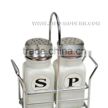 Salt/Pepper Set