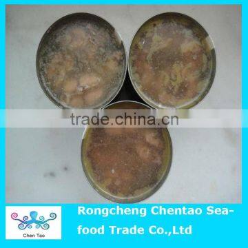 Brine canned mackerel fish