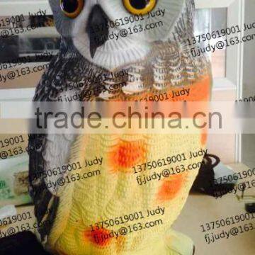 Plastic colorful blowing owl decoy