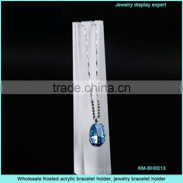 2014 high quality frosted acrylic necklace holders