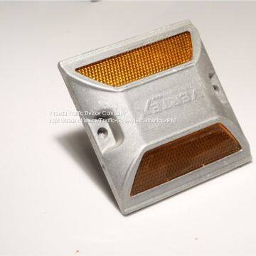 High Quality Most Popular Raised Pavement Marker Aluminous Reflective Road Stud With Cat Eye